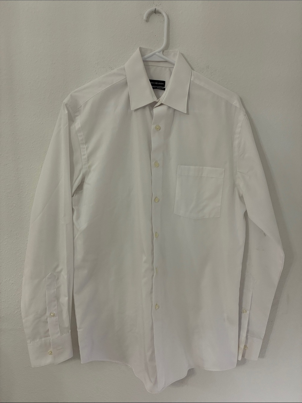 Van Heusen White Long Sleeve Dress Shirt with Pocket